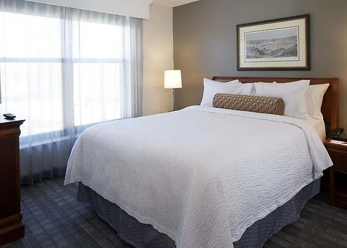 By Marriott By Mall Of America Hotel